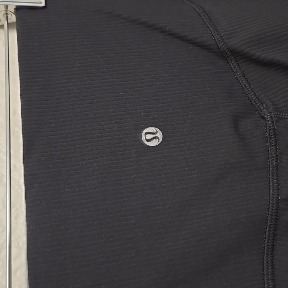 Lululemon Athletica Women's Black Ribbed HR Pants - Picture 3 of 5